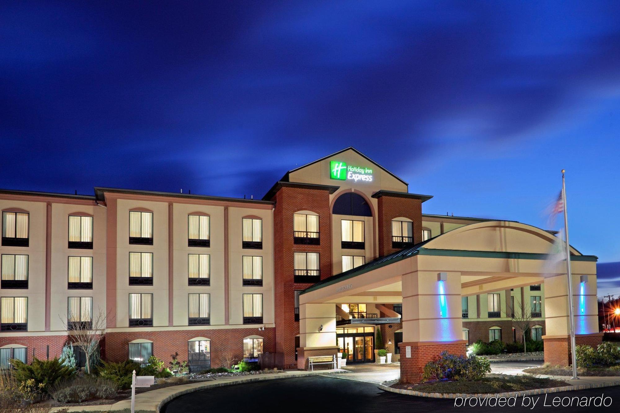 Fairfield Inn & Suites By Marriott Bridgewater Branchburg/Somerville Exterior foto